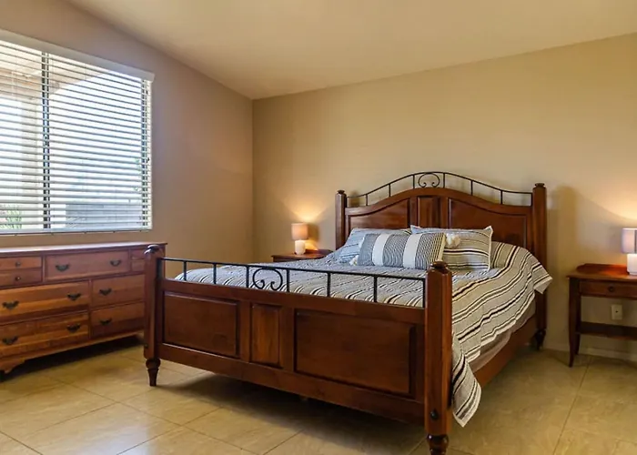 Mountain View Beauty With Pool Holiday home Tucson